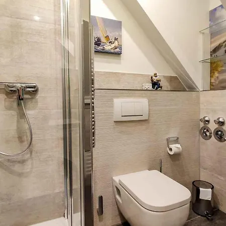 Ferienwohnung-56-wlan-mit-sonnenbalkon-residenz-meeresbrandung-duhnen アパート クックスハーフェン