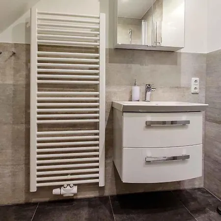 アパート Ferienwohnung-56-wlan-mit-sonnenbalkon-residenz-meeresbrandung-duhnen クックスハーフェン