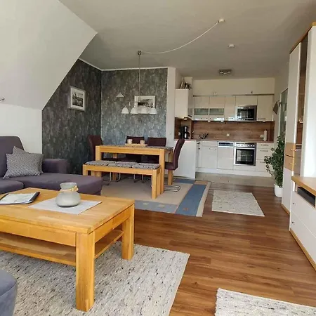 Ferienwohnung-56-wlan-mit-sonnenbalkon-residenz-meeresbrandung-duhnen クックスハーフェン